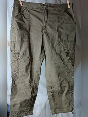 Social Standard by Sanctuary Olive Green Cargo Jogger Pants Womens XL